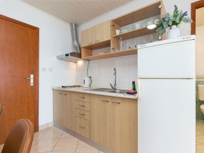 Apartment Two bedroom apartment with balcony and sea view Živogošće - Blato, Makarska A-22253-h - Outdoor photo 13