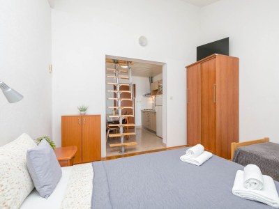 Apartment Two bedroom apartment with balcony and sea view Živogošće - Blato, Makarska A-22253-h - Outdoor photo 15