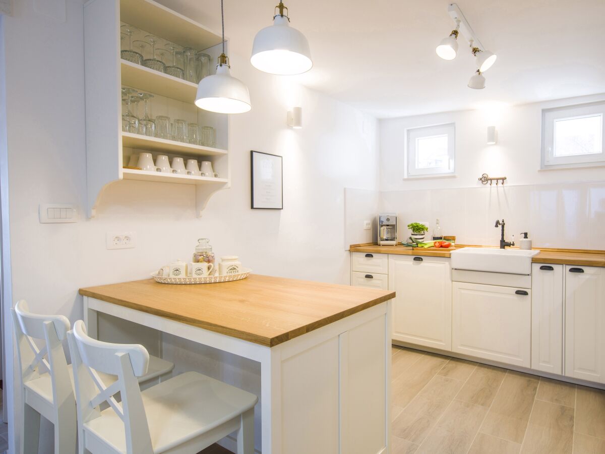 Apartment Four-bedroom apartment near beach Pisak, Omiš A-1067-a - Outdoor photo 5