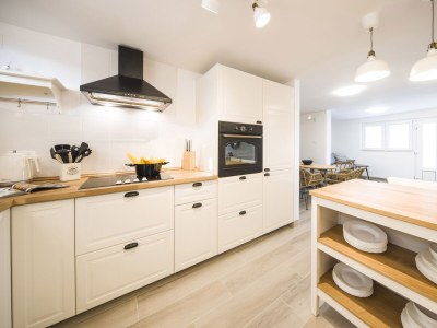 Apartment Four-bedroom apartment near beach Pisak, Omiš A-1067-a - Outdoor photo 6