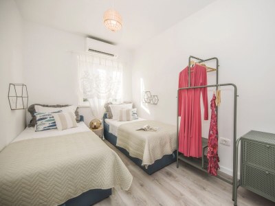 Apartment Four-bedroom apartment near beach Pisak, Omiš A-1067-a - Outdoor photo 38