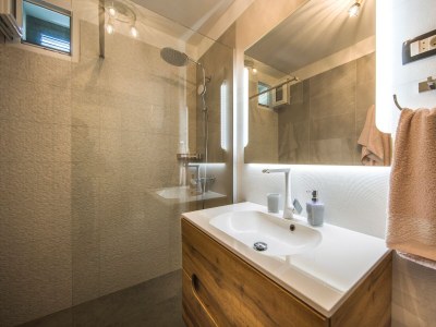 Apartment Two bedroom apartment near beach Pisak, Omiš A-1067-e - Outdoor photo 35