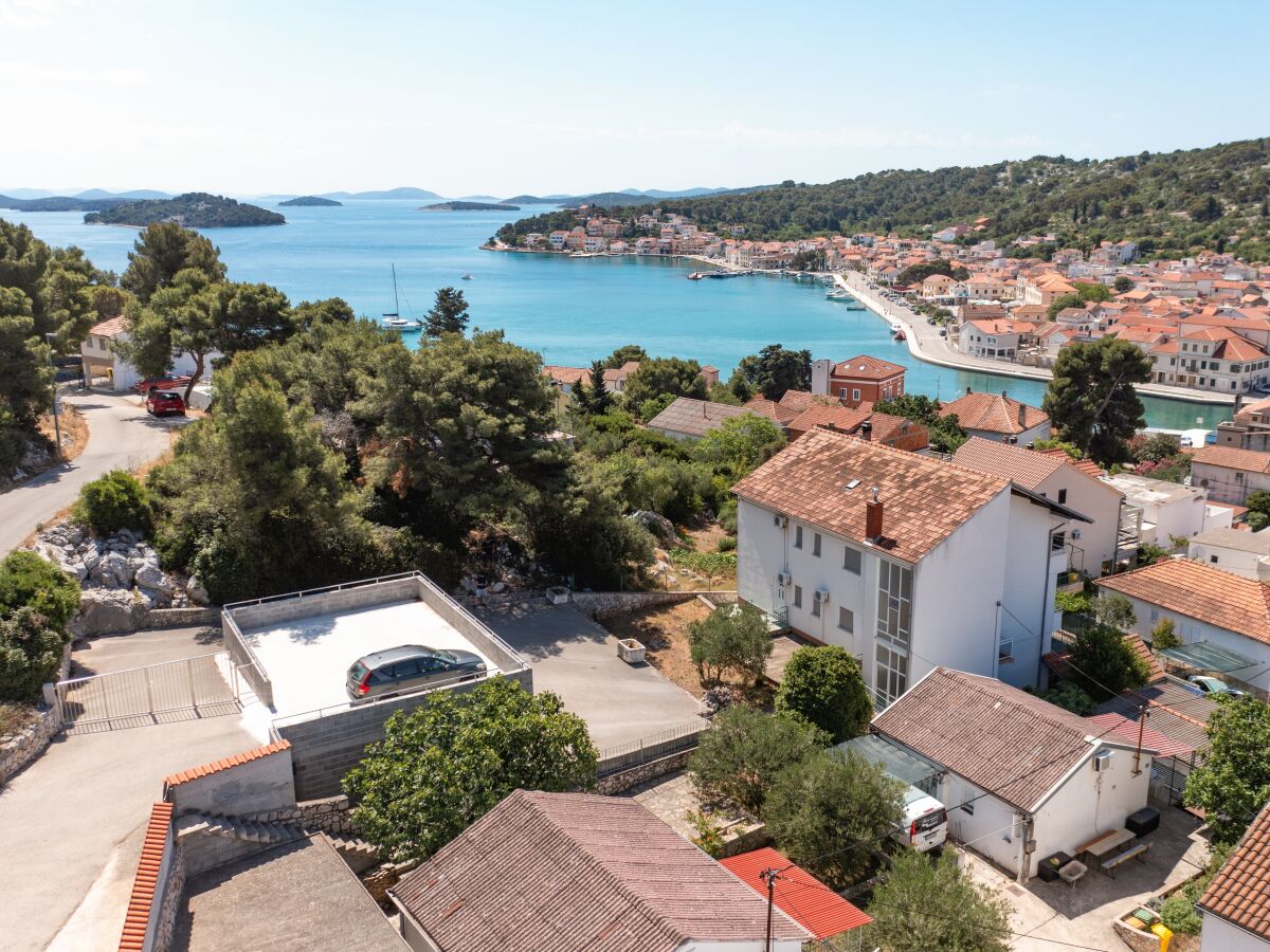 Apartment One bedroom apartment with terrace and sea view Tisno, Murter A-4295-c - Outdoor photo 3