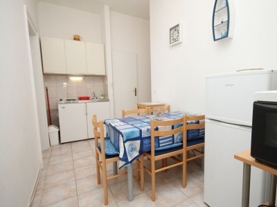 Apartment Two bedroom apartment near beach Podgora, Makarska A-6782-a - Outdoor photo 11