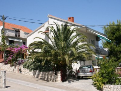 Apartment Two bedroom apartment near beach Slatine, Čiovo A-6888-a - Outdoor photo 5