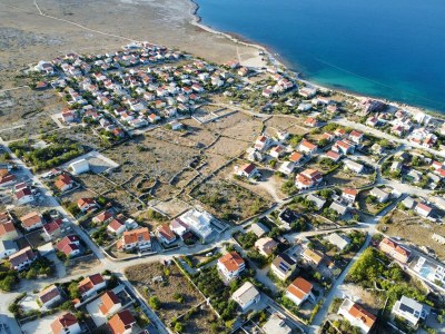 Apartment Two bedroom apartment with balcony and sea view Ražanac, Zadar A-6919-a - Outdoor photo 9