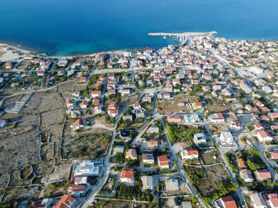 Apartment Two bedroom apartment with balcony and sea view Ražanac, Zadar A-6919-a - Outdoor photo 10