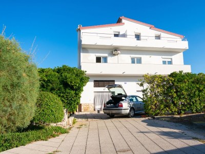 Apartment Two bedroom apartment with balcony and sea view Ražanac, Zadar A-6919-a - Outdoor photo 17