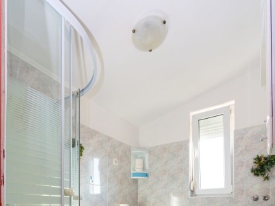 Apartment Two bedroom apartment with balcony and sea view Ražanac, Zadar A-6919-a - Outdoor photo 32