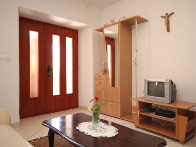 Apartment Two bedroom apartment with terrace Ćunski, Lošinj A-8010-a - Outdoor photo 15