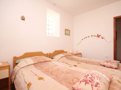 Apartment Two bedroom apartment with terrace Ćunski, Lošinj A-8010-a - Outdoor photo 25