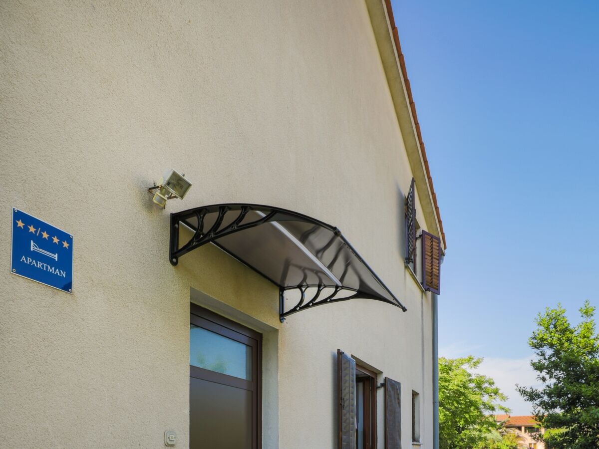 Apartment One bedroom apartment with terrace Fažana A-6957-b - Outdoor photo 4