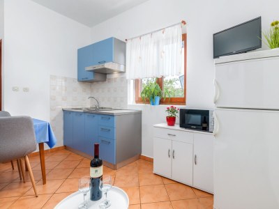 Apartment One bedroom apartment with terrace Fažana A-6957-b - Outdoor photo 8