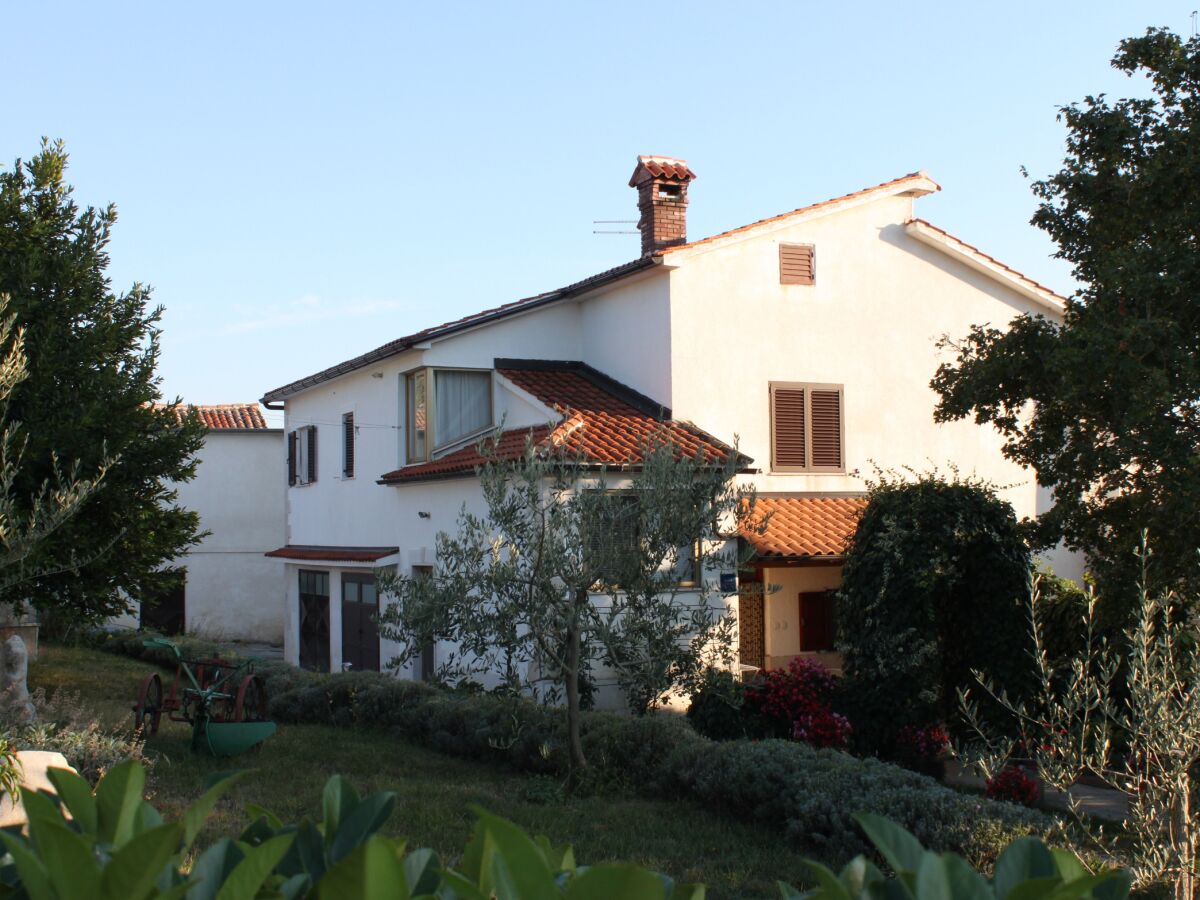 Apartment One bedroom apartment with air-conditioning Gračišće, Central Istria - Središnja Istra A-7134-a - Outdoor photo 2