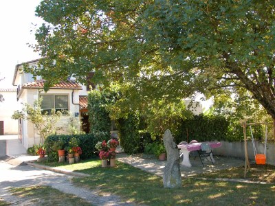 Apartment One bedroom apartment with air-conditioning Gračišće, Central Istria - Središnja Istra A-7134-a in Gracisce - Apartment