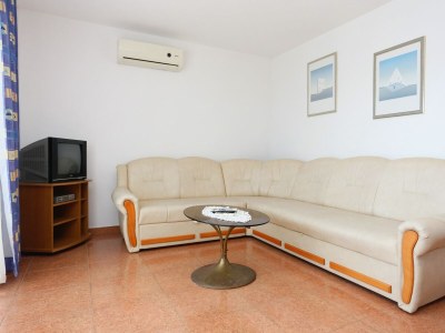 Apartment Two bedroom apartment near beach Kučište - Perna, Pelješac A-4545-d - Outdoor photo 13