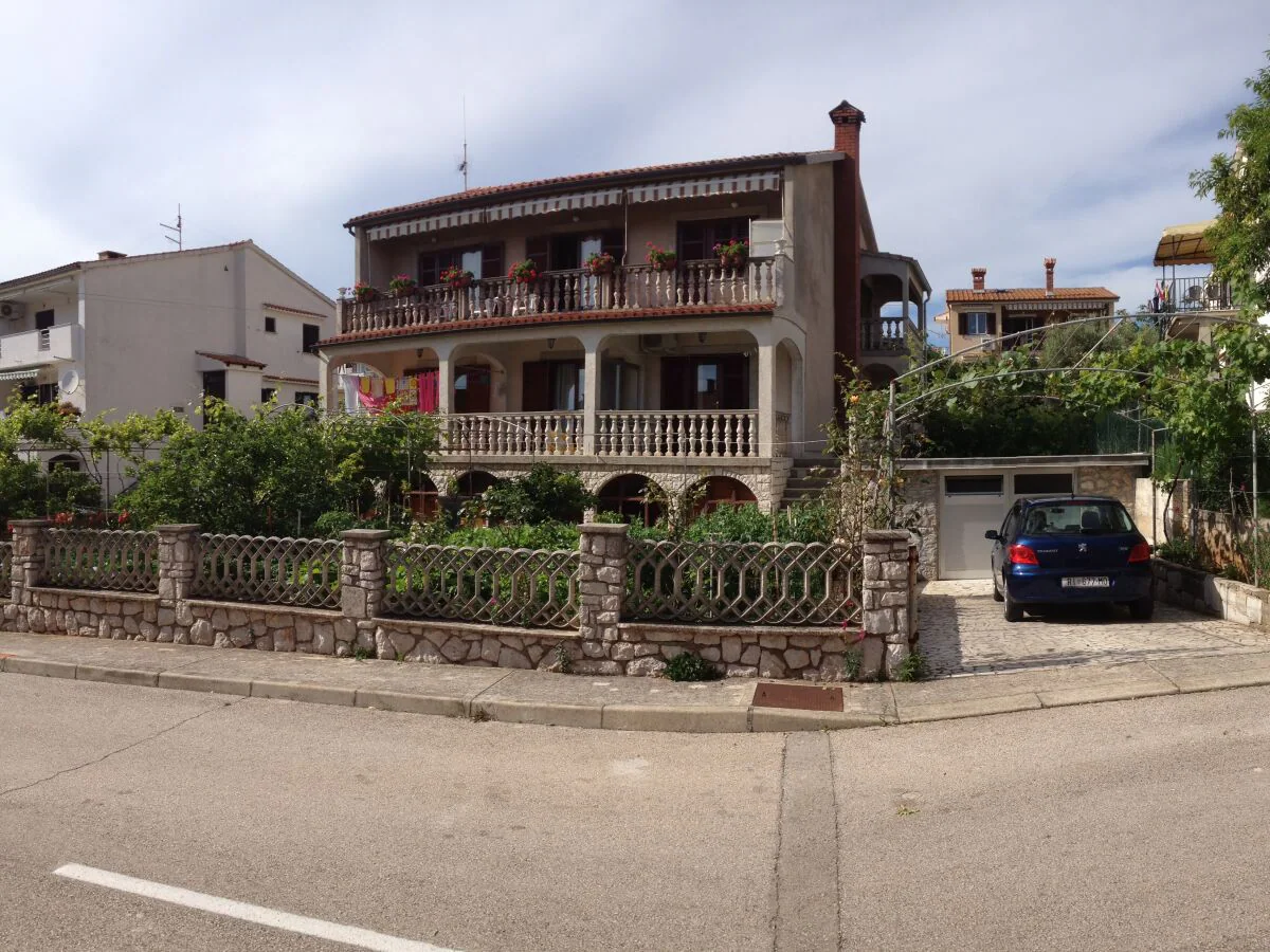 Apartment Two bedroom apartment with terrace Cres A-16178-a - Outdoor photo 3