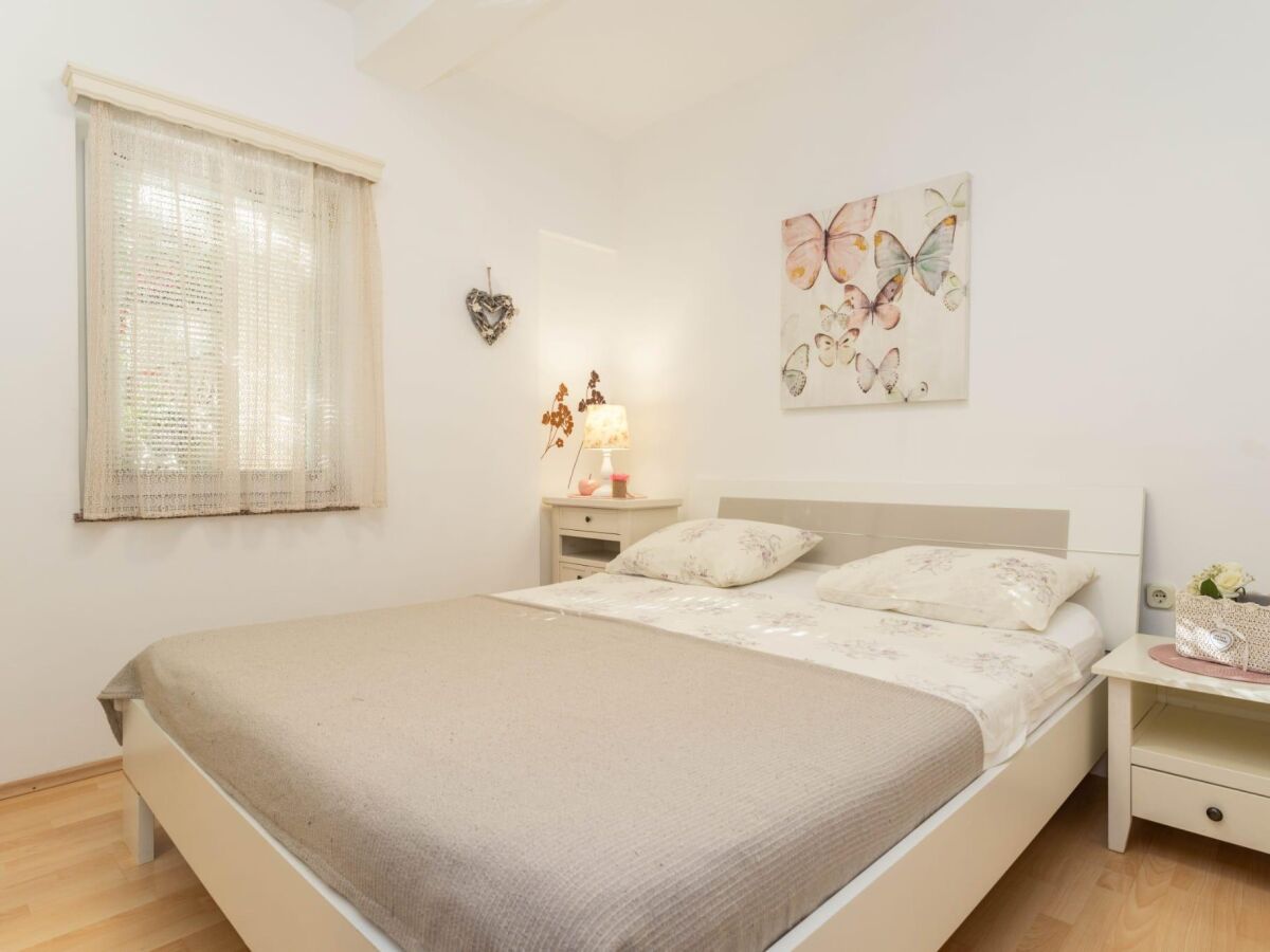 Apartment One bedroom apartment with terrace Povljana, Pag A-232-a