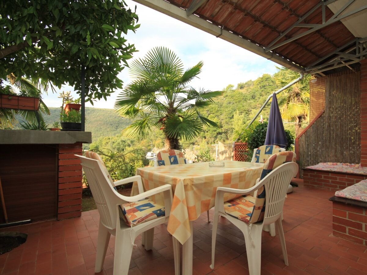 Apartment One bedroom apartment with terrace Rabac, Labin A-7472-a