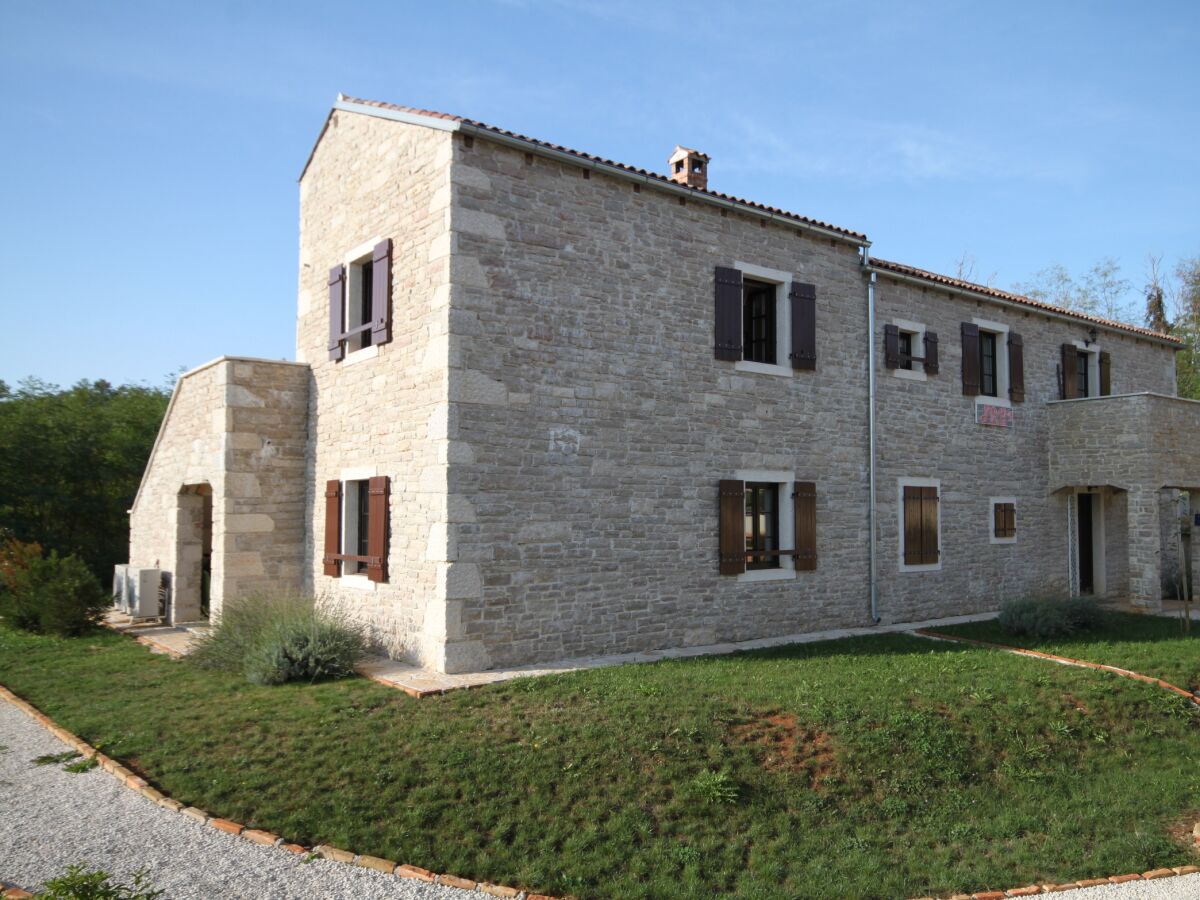 Villa Four-bedroom house with terrace Škrapi, Central Istria - Središnja Istra K-7524 - Outdoor photo 3