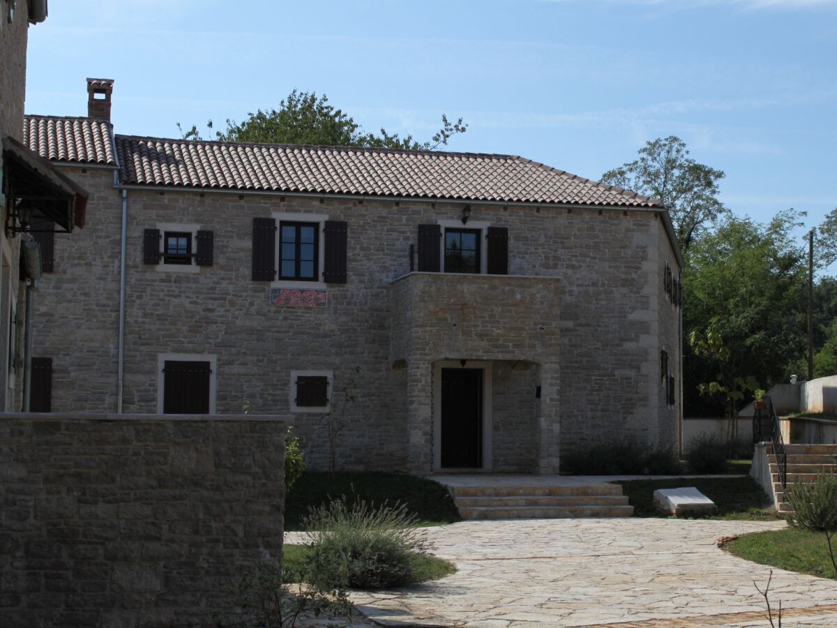 Villa Four-bedroom house with terrace Škrapi, Central Istria - Središnja Istra K-7524 - Outdoor photo 4