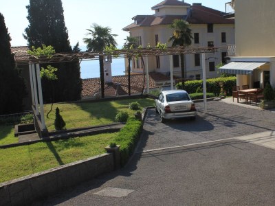 Apartment Two bedroom apartment with terrace and sea view Lovran, Opatija A-7705-a - Outdoor photo 10