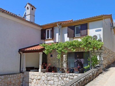 Apartment One bedroom apartment with terrace Brseč, Opatija A-7755-b in Mošćenička Draga - Apartment