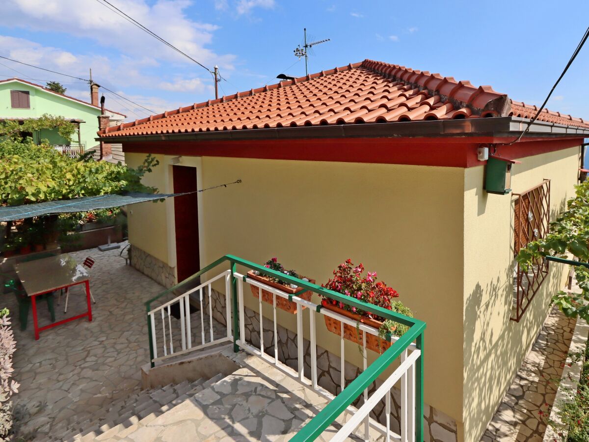 Apartment One bedroom apartment with terrace and sea view Ičići, Opatija A-7788-a - Outdoor photo 3