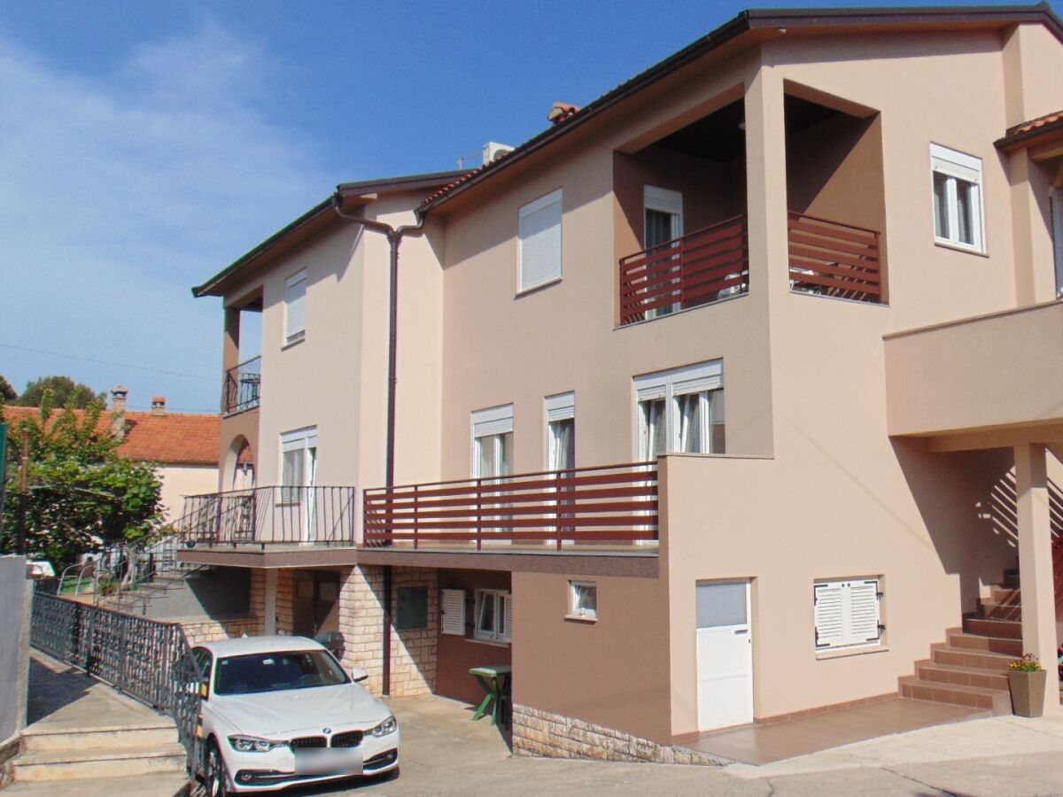 Apartment Two bedroom apartment with balcony Rovinj A-21987-a