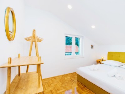 Holiday house Comfortable and spacious house with terrace and sea view Plano, Trogir K-21403 - Outdoor photo 18