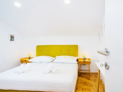 Holiday house Comfortable and spacious house with terrace and sea view Plano, Trogir K-21403 - Outdoor photo 19