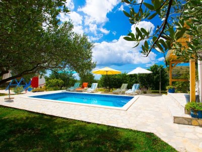 Holiday house Comfortable and spacious house with terrace and sea view Plano, Trogir K-21403 - Outdoor photo 35