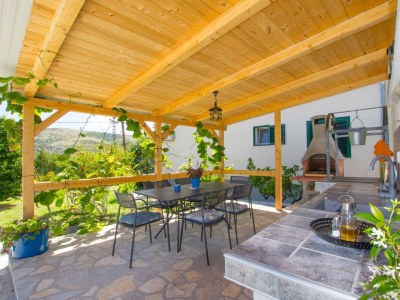 Holiday house Comfortable and spacious house with terrace and sea view Plano, Trogir K-21403 - Outdoor photo 38