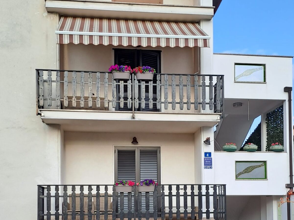 Apartment Two bedroom apartment with terrace Umag A-21460-a - Outdoor photo 3