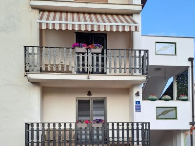 Apartment Two bedroom apartment with terrace Umag A-21460-a - Outdoor photo 3