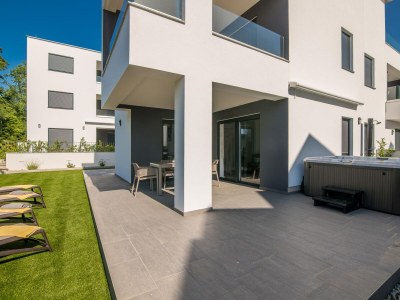 Apartment Two bedroom apartment with terrace Njivice, Krk A-21493-a - Outdoor photo 14