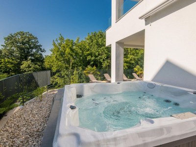 Apartment Two bedroom apartment with terrace Njivice, Krk A-21493-a - Outdoor photo 16