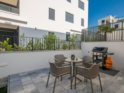 Apartment Two bedroom apartment with terrace Njivice, Krk A-21493-a - Outdoor photo 19