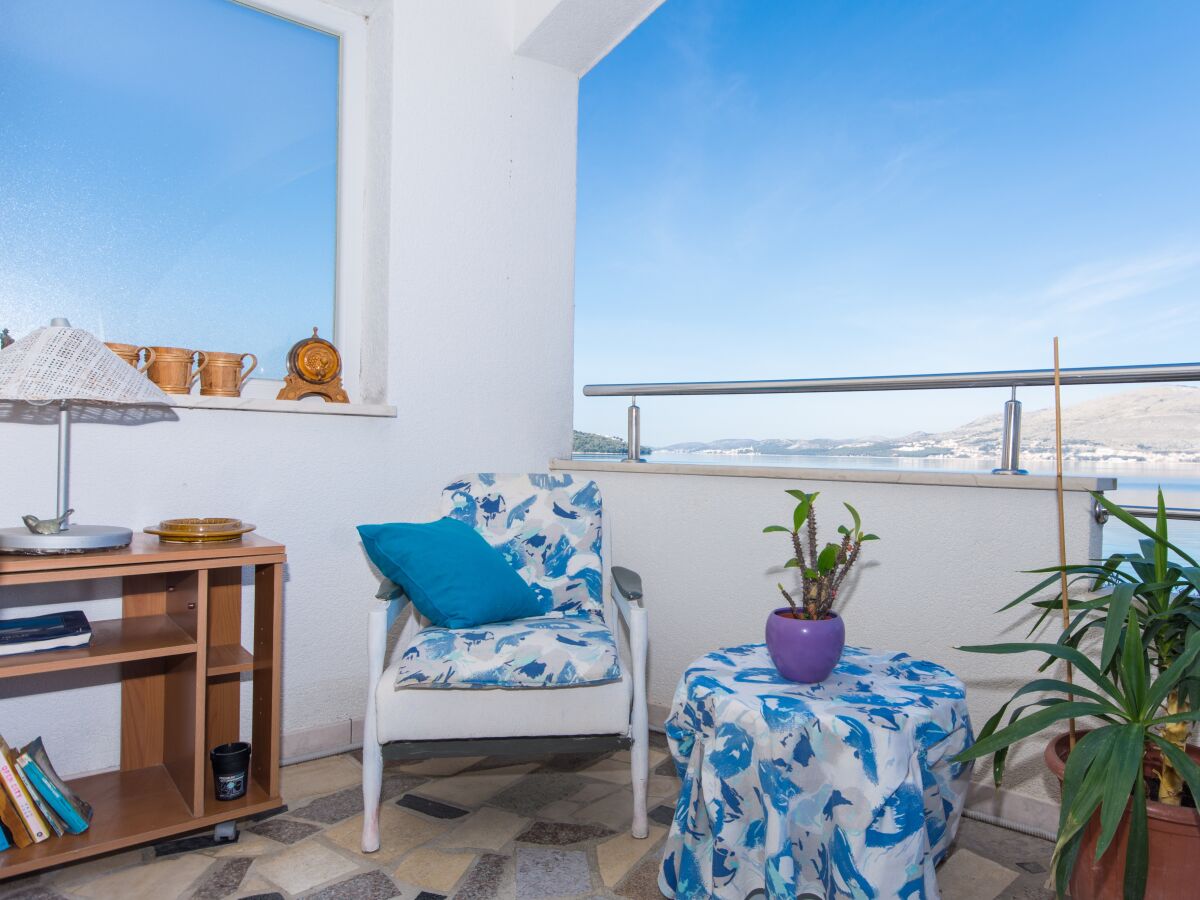 Apartment Two bedroom apartment near beach Okrug Gornji, Čiovo A-459-a