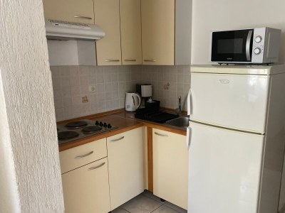 Apartment Three bedroom apartment with terrace Lopar, Rab A-24597-a - Outdoor photo 14