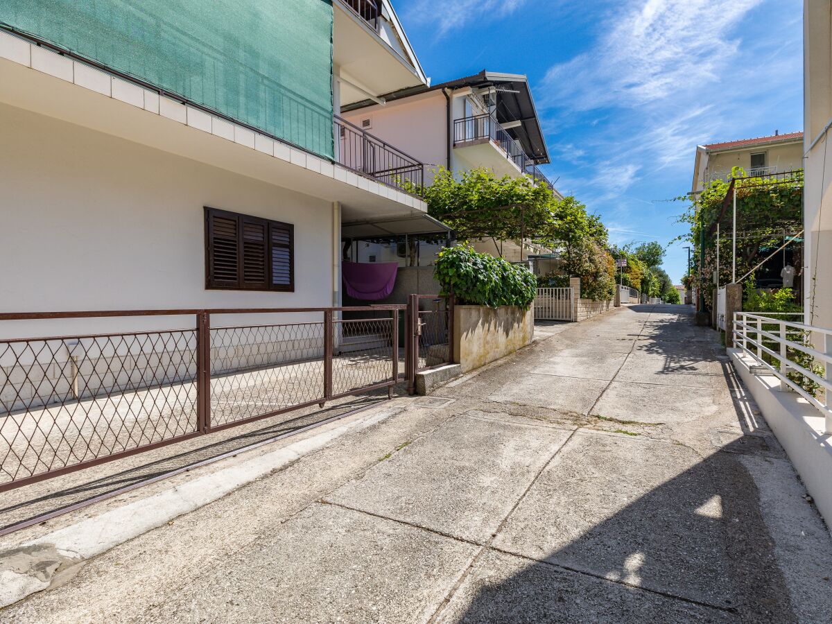 Apartment Comfortable and spacious apartment with terrace Podaca, Makarska A-516-a - Outdoor photo 2