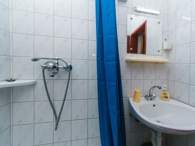 Apartment Comfortable and spacious apartment with terrace Podaca, Makarska A-516-a - Outdoor photo 27