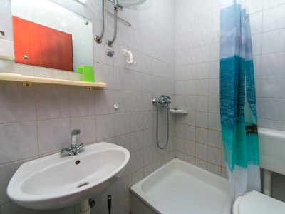 Apartment Comfortable and spacious apartment with terrace Podaca, Makarska A-516-a - Outdoor photo 34