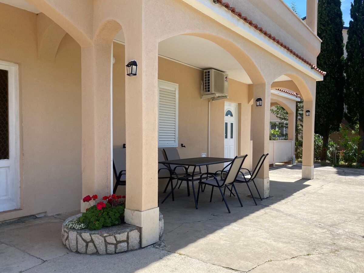 Apartment Two bedroom apartment with balcony Lopar, Rab A-24597-d - Outdoor photo 5