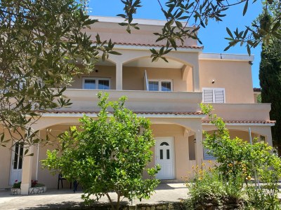 Apartment Two bedroom apartment with balcony Lopar, Rab A-24597-d - Outdoor photo 2