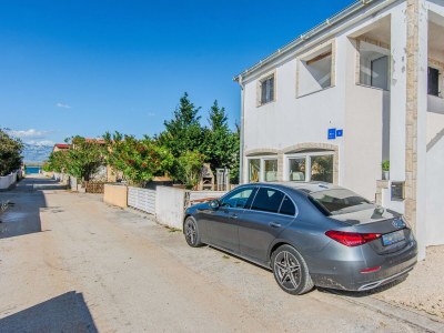 Apartment One bedroom apartment with terrace Vir A-24608-a - Outdoor photo 2