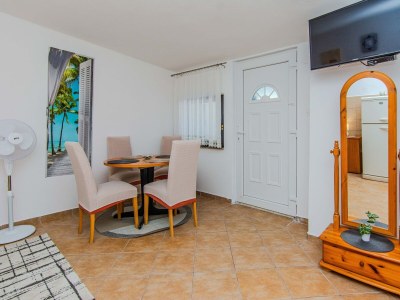 Apartment One bedroom apartment with terrace Vir A-24608-b - Outdoor photo 6