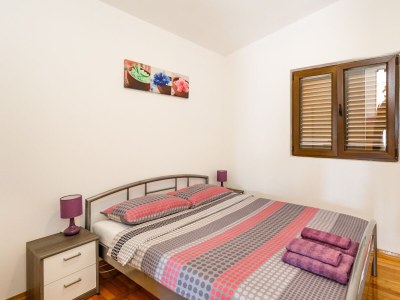 Apartment Two bedroom apartment with terrace and sea view Pinezići, Krk A-24610-a - Outdoor photo 10