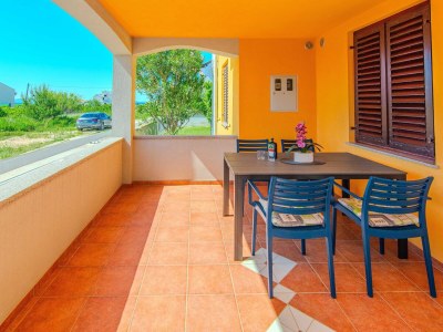 Apartment Two bedroom apartment with terrace Privlaka, Zadar A-24611-a - Outdoor photo 18