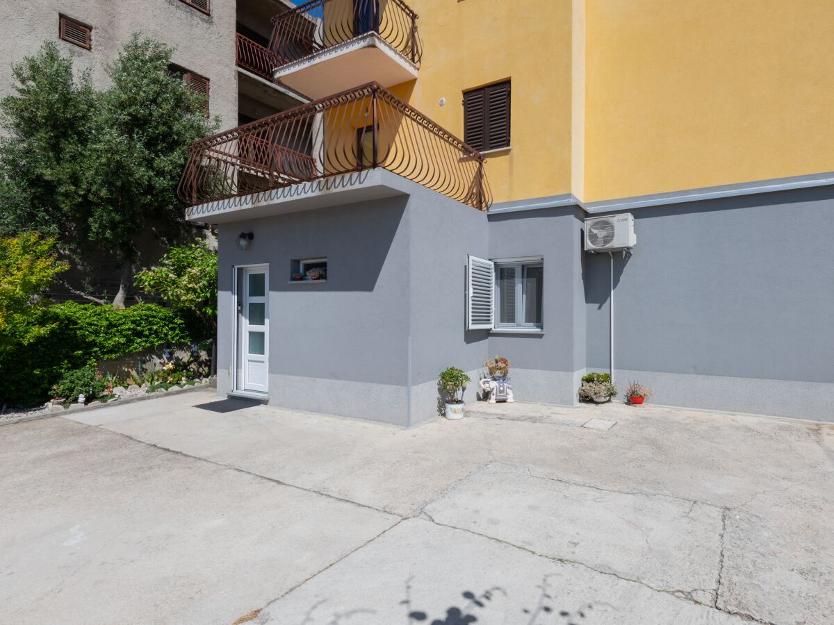 Apartment One bedroom apartment with air-conditioning Split A-24631-a - Outdoor photo 2